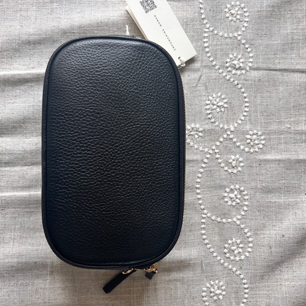 TORY BURCH• Britten Black Leather Camera Bag with Gold Logo - Picture 5 of 13